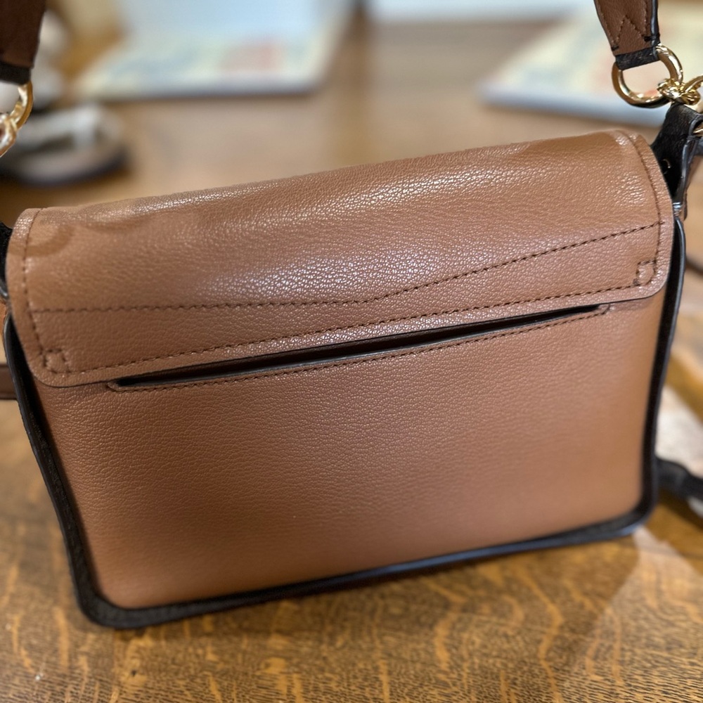 EUC Michael Kors Brown Leather Sylvia Crossbody Bag - Picture 3 of 8